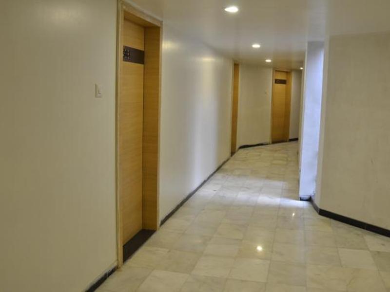 Central Beacon Hotel Сурат Екстериор снимка